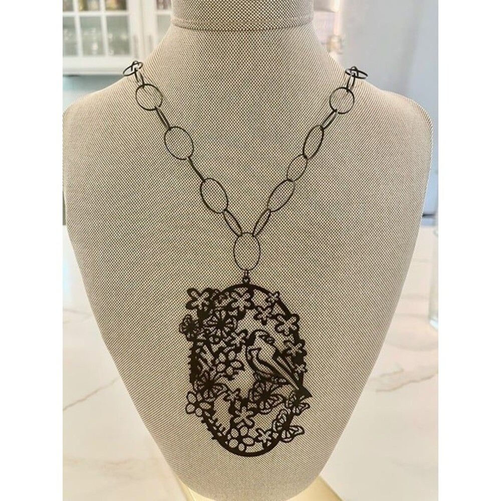 Designer blackbirds/flowers oval long necklace